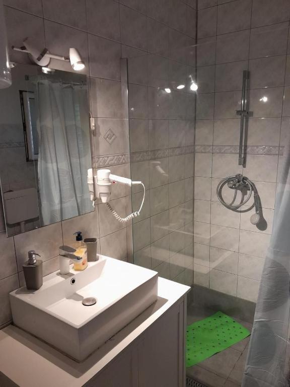 Apartmani Ira فير الغرفة الصورة