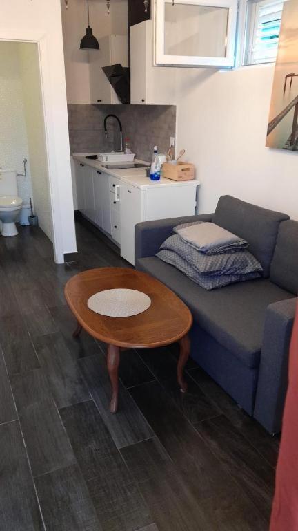 Apartmani Ira فير الغرفة الصورة