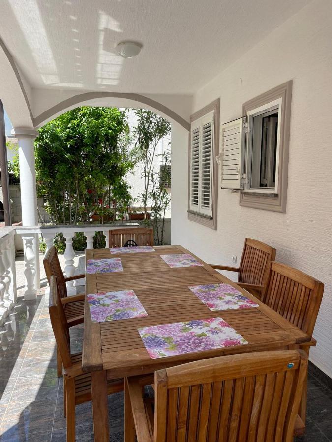 Apartmani Ira فير المظهر الخارجي الصورة