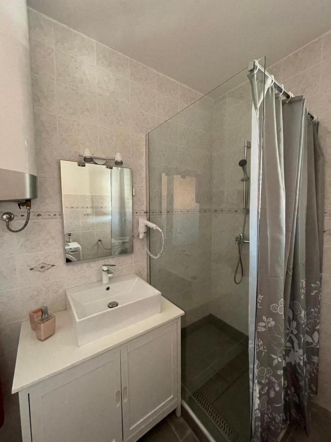 Apartmani Ira فير المظهر الخارجي الصورة
