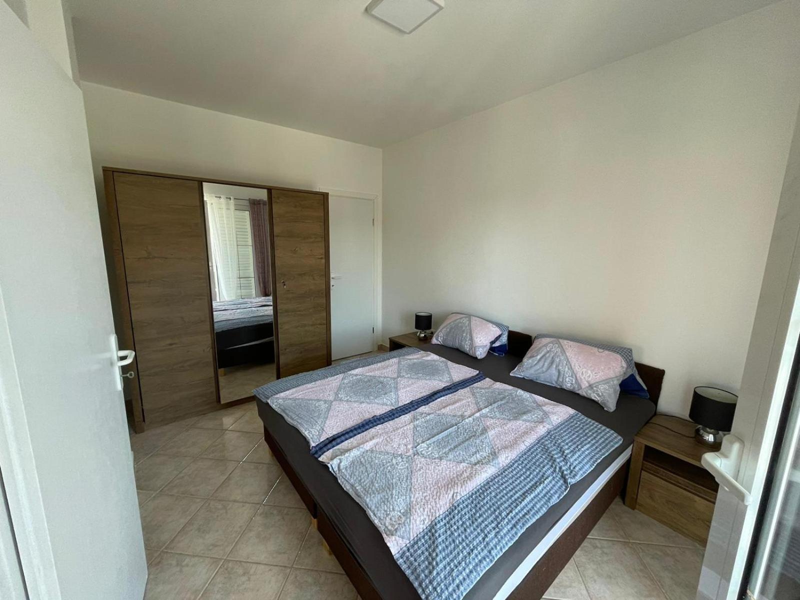 Apartmani Ira فير الغرفة الصورة